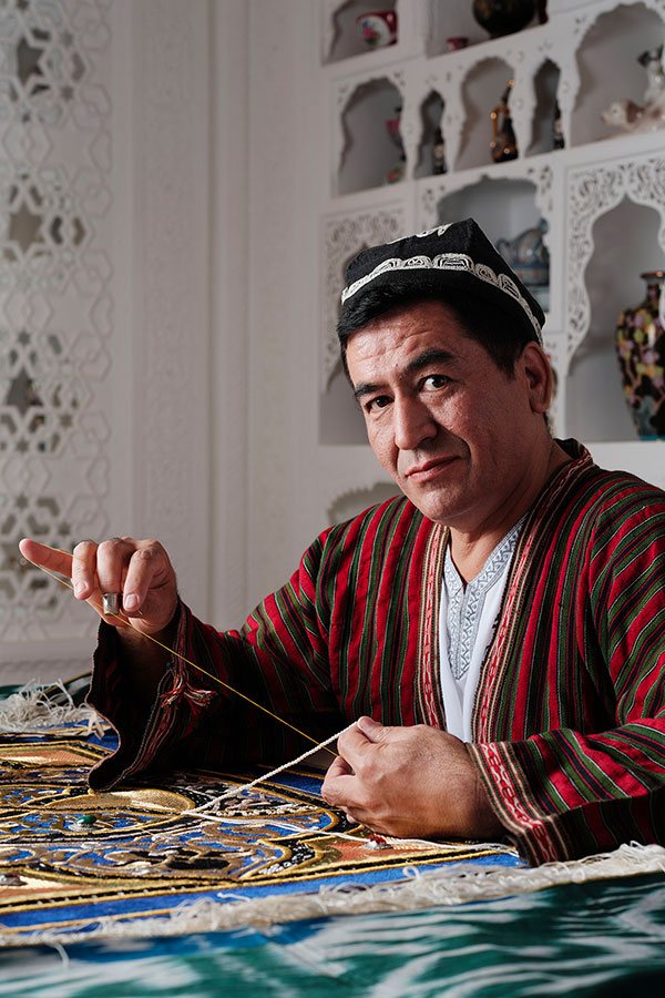 Nodir Rasulov, master of gold embroidery, Bukhara